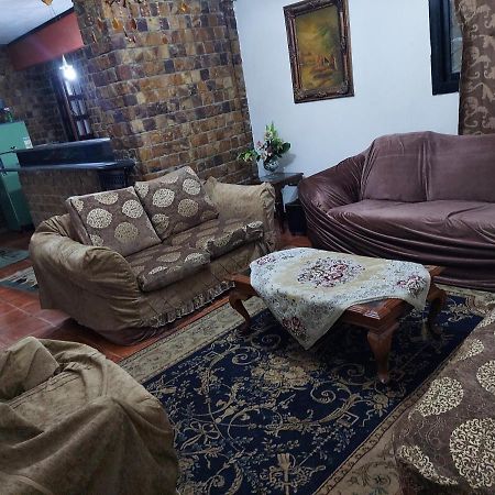 Al Moayad Apartment Near To Genina Mall, Abbas Al Akkad Kairo Eksteriør bilde